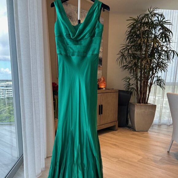 Dina Bar-El Emerald Green Silk Gown - Picture 1 of 9